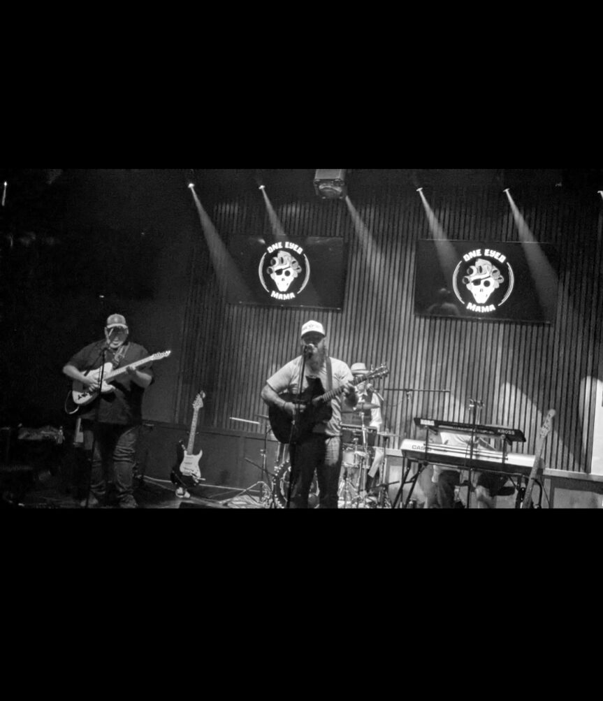 ONE EYED MAMA AT BLACK SWAN